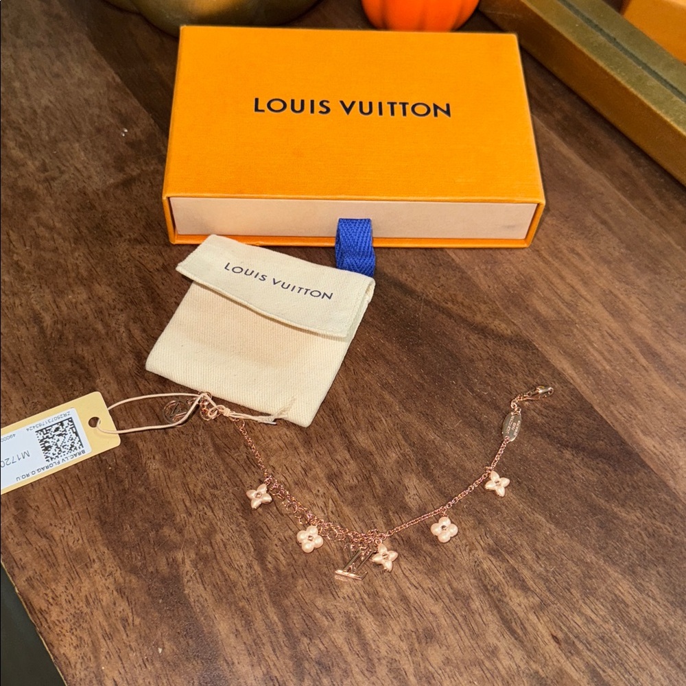 Louis Vuitton  floragram bracelet pink gold - Picture 6 of 7